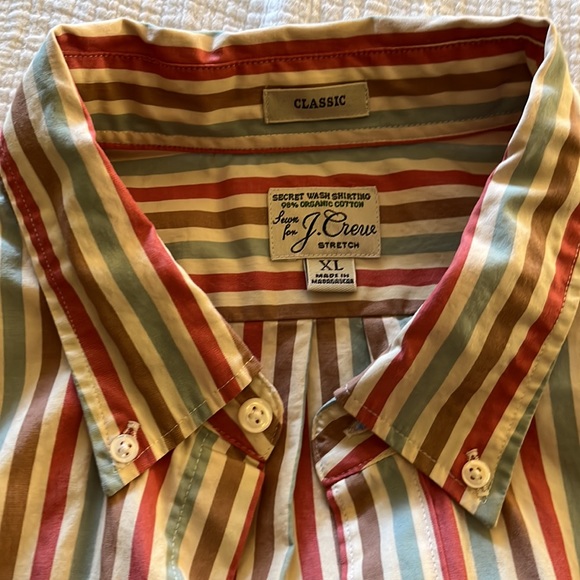 Men’s casual button down shirt. White, red, blue, tan - Picture 2 of 4